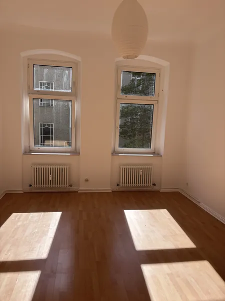 Lichtdurchflutete Wohnung mit Südbalkon – Tempelhof — photo 1